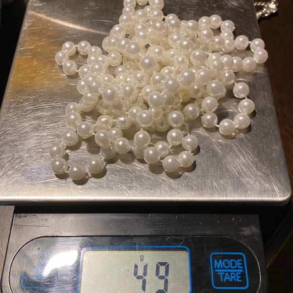 Bundle set of 2 faux pearl string of beads, one is 23” long, the other is 36” - Picture 4 of 6